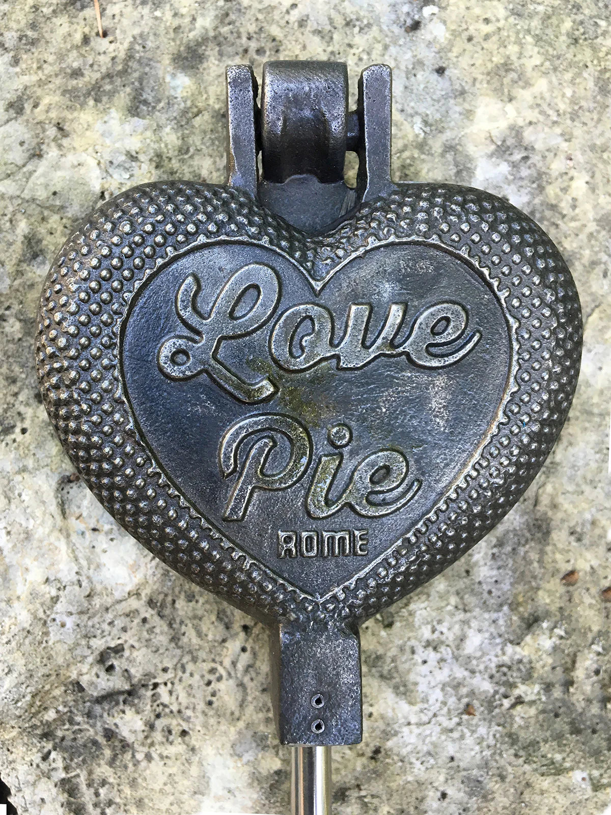 Love Pie Iron - Cast Iron